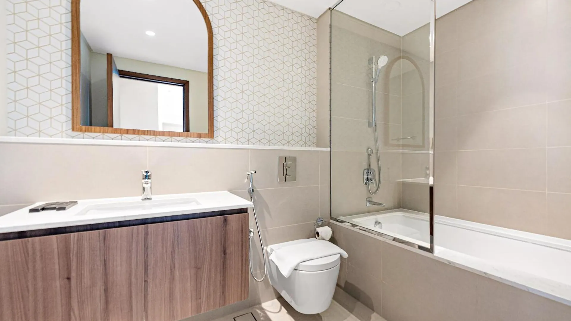 Modern And Cozy 1Br In Vida Residences Dubai Apartment